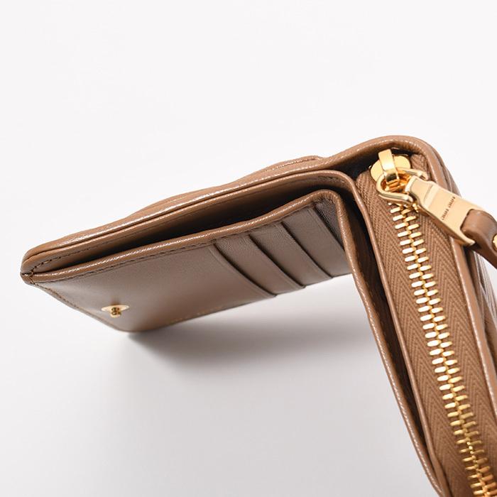 miu miu キャメルレザー 二つ折り財布 箱付き 楽天市場】ミュウミュウ 二つ折り 財布（小銭入れ（有/無）あり