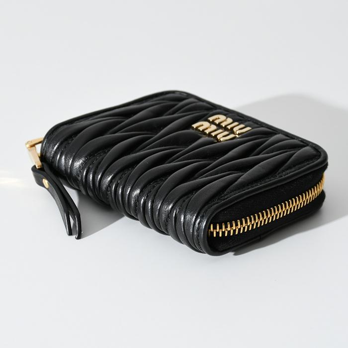 miu MIU ミュウミュウ 財布 二つ折り財布 マテラッセ コイン miu MIU ミュウミュウ 財布 二つ折り財布 マテラッセ コイン