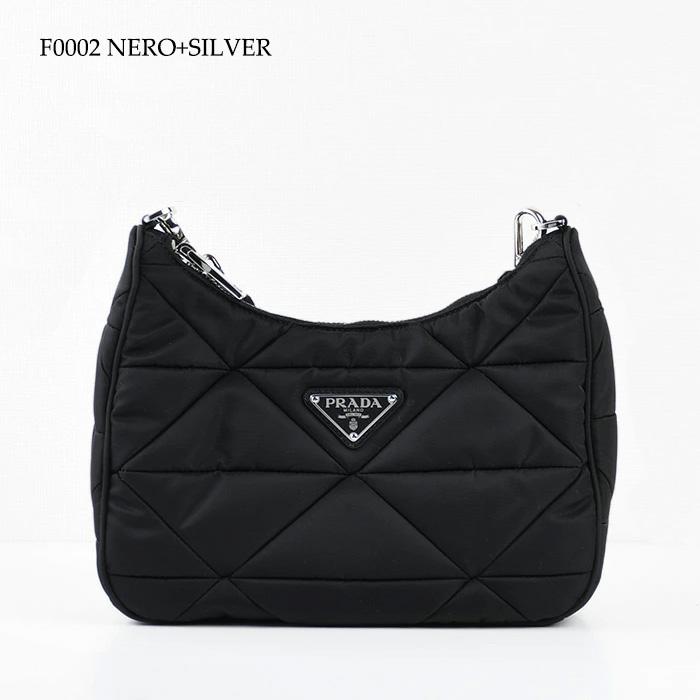 n*i様 PRADA ブラック ナイロン バック PRADA(プラダ) 三角プレートナイロンボストンバッグ ブラック
