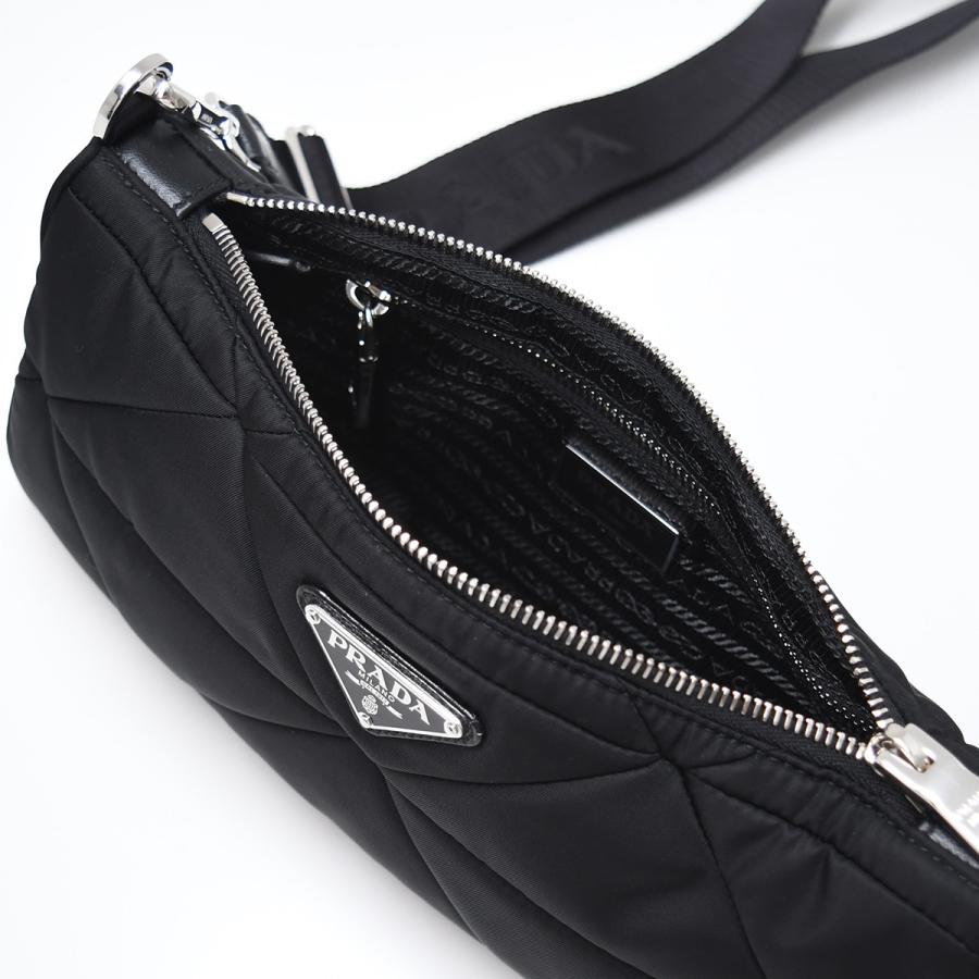 専用 パデッドRe-Nylon ショルダーバッグ プラダ リナイロン 専用 パデッドRe-Nylon ショルダーバッグ プラダ リナイロン