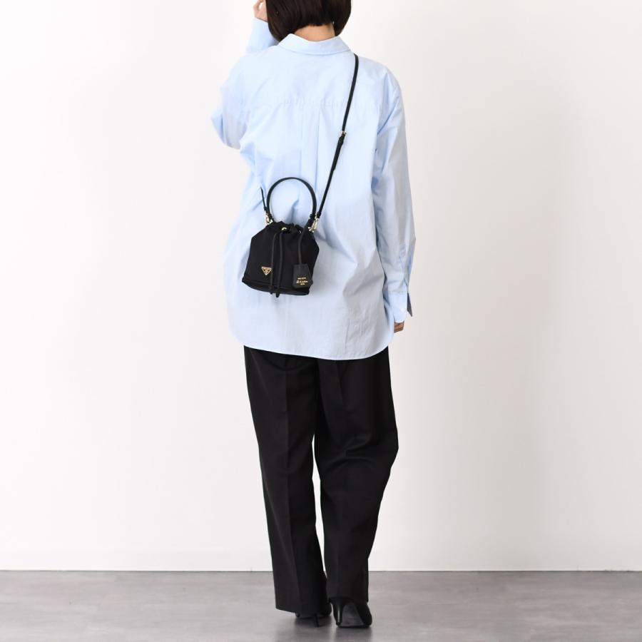 美品 プラダ 2wayショルダーバッグ ハンドバッグ 斜め掛け CLAYGRAY Re-Edition 1978 バケットバッグ レディース PRADA 美品 プラダ 2wayショルダーバッグ ハンドバッグ 斜め掛け CLAYGRAY Re