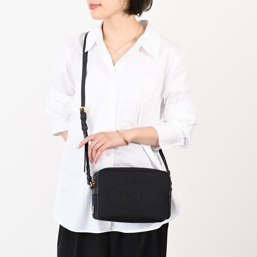 希少✨ プラダスポーツ カメラバッグ ショルダーバッグ ナイロン ロゴパッチ PRADA (プラダ) ナイロン ロゴ 着脱ミニポーチ付き ショルダー