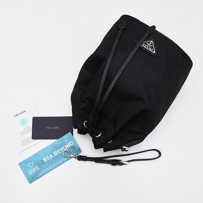PRADA プラダ Re-Nylon ボディバッグ ブラック 直営店買付】プラダ☆Re Nylon×レザー ボディバッグ☆2VZ092 (PRADA