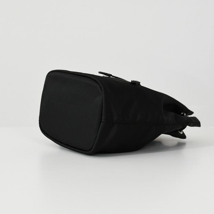 PRADA（プラダ） バッグ 鞄 Re-Naylon ポーチバッグ 1NS369 R067