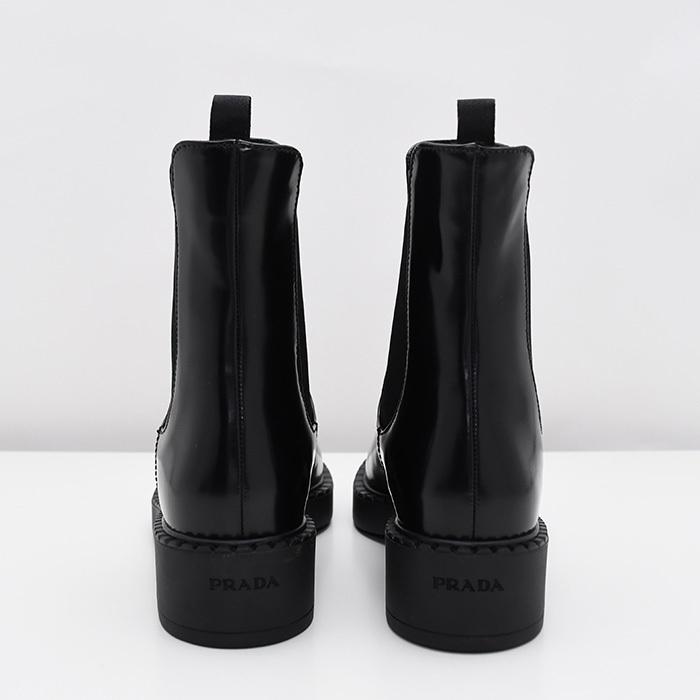 PRADA（プラダ） ブーツ ブラッシュドカーフ チェルシーブーツ 1T703N