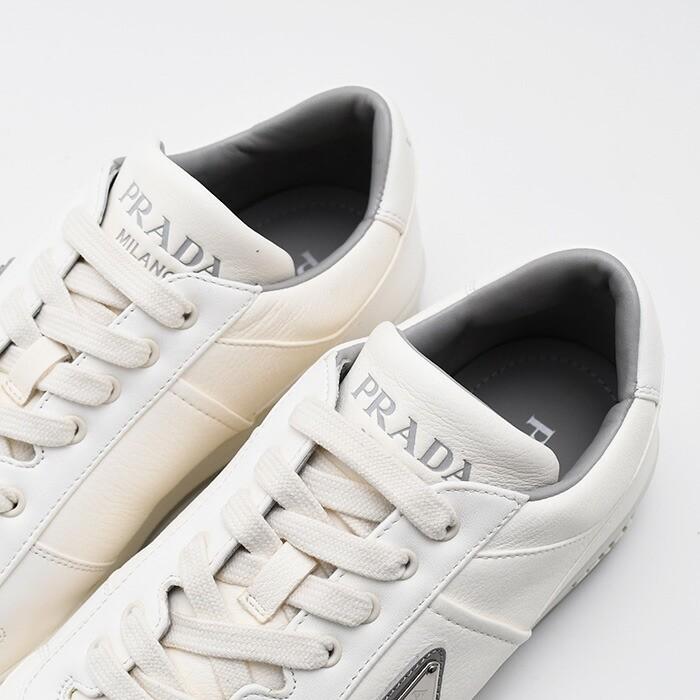 【ポイント5倍】PRADA プラダ スニーカー シューズ 靴 ダウンタウンナッパレザースニーカー 2EE364 3LQK メンズ アイボリー 革 ロゴの画像