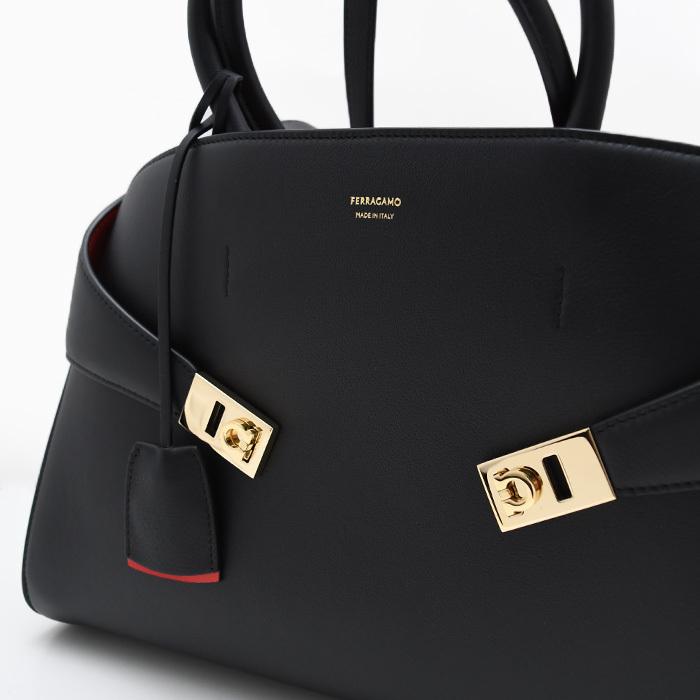 FERRAGAMO（フェラガモ） ハンドバッグ ショルダーバッグ Hug バイ