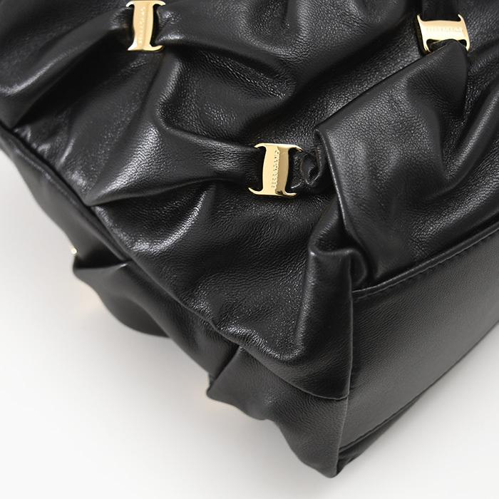 FERRAGAMO（フェラガモ） バッグ ヴァラ・ミニバッグ VARA MINI BAG
