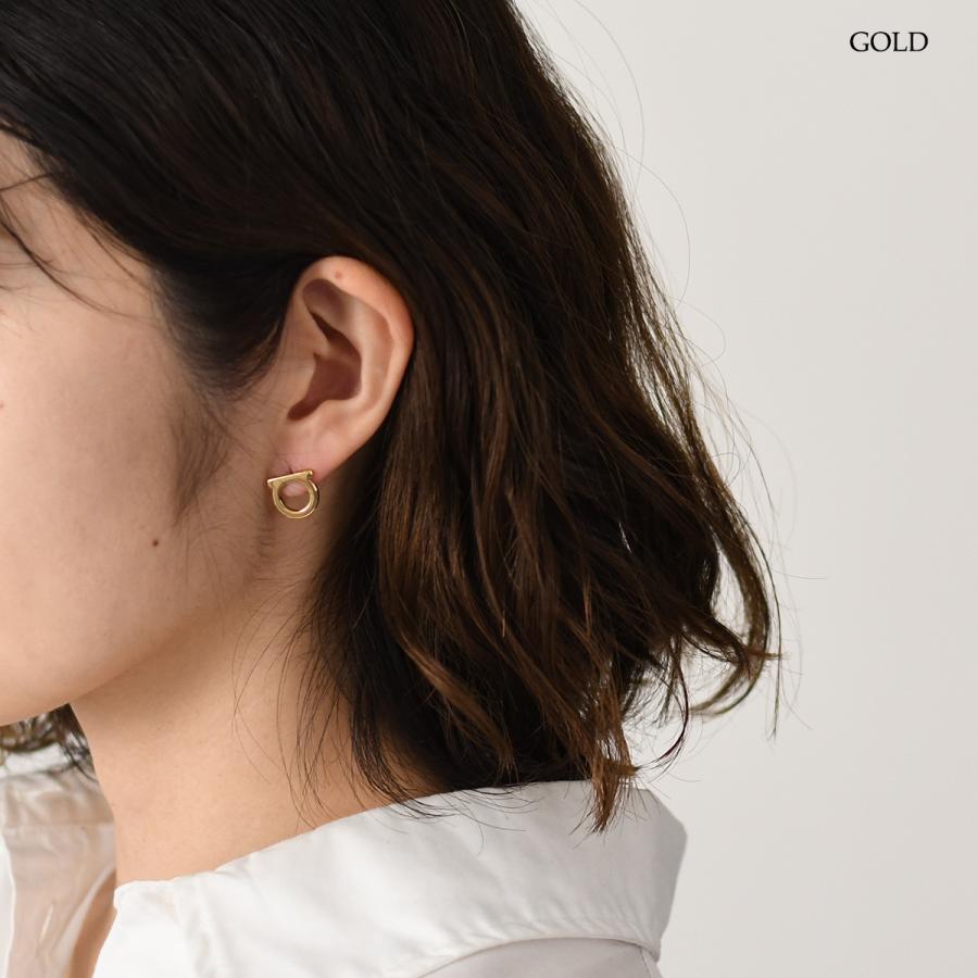 FERRAGAMO フェラガモ ガンチーニ ピアス 760119 696430 FERRAGAMO フェラガモ ガンチーニ ピアス 760119 696430