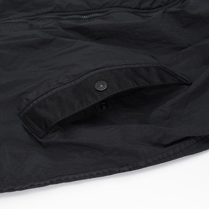 STONE ISLAND ストーンアイランド アウター 4100001 CRINKLE REPS NY 防風＆撥水ジャケット 4100001 S0A23 メンズ ブラック ナイロン フード 軽量 2wayジッパーの画像