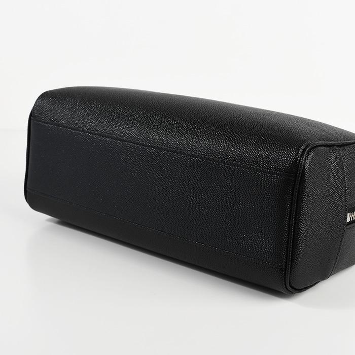 SAINT LAURENT クラッチバッグ エンボスロゴ レザー 黒 Yves Saint Laurent 〇〇 イブサンローラン ロゴ ヴィンテージ