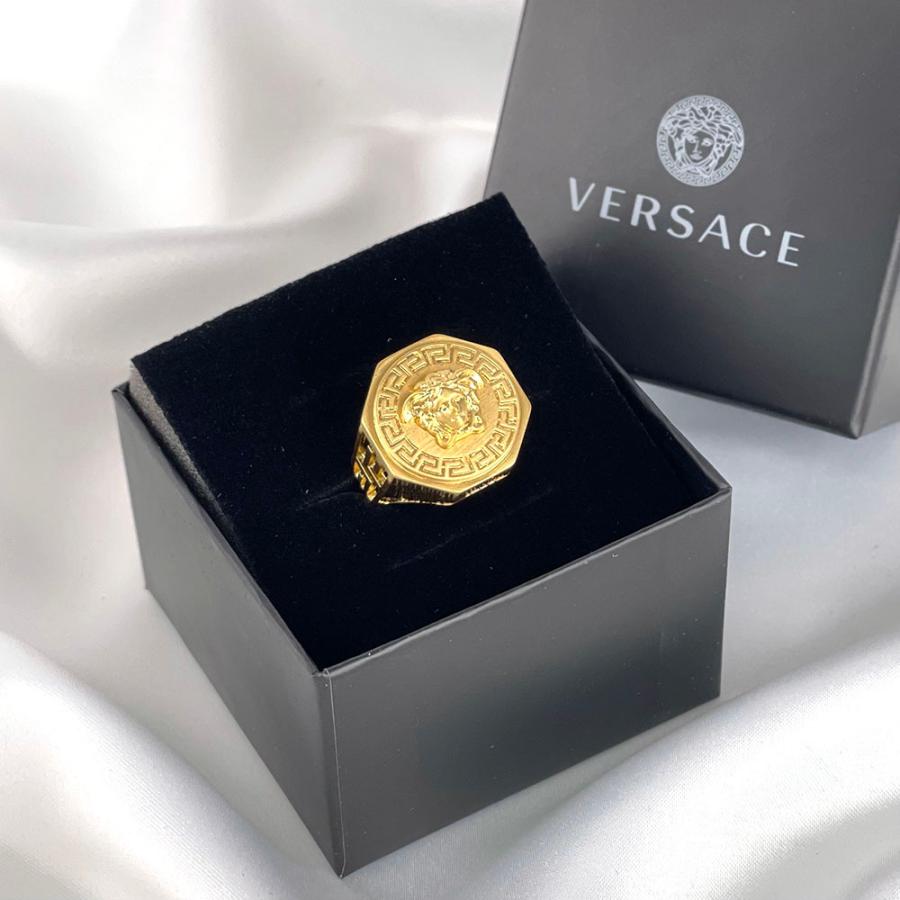 ヴェルサーチェ VERSACE ENGRAVED メデューサ ロゴ リング GOLD ゴールド 指輪 アクセサリー メンズ 真鍮 プレゼント ギフト DG54710DMT1 :versace-dg54710dmt1:セレクトショップ FELICE Yahoo!店 - 通販 - Yahoo!ショッピング ヴェルサーチェ VERSACE ENGRAVED メデューサ ロゴ リング GOLD ゴールド 指輪 アクセサリー メンズ 真鍮 プレゼント ギフト DG54710DMT1 :versace-dg54710dmt1:セレクトショップ FELICE Yahoo!店 - 通販 - Yahoo!ショッピング