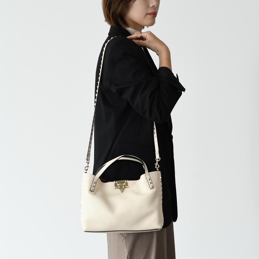 VALENTINO ヴァレンティノ バッグ ロックスタッズカーフスキン VALENTINO ヴァレンティノ バッグ ロックスタッズカーフスキン