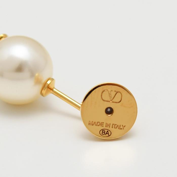 VALENTINO（ヴァレンティノ） ピアス アクセサリー ジュエリー 2J0E35