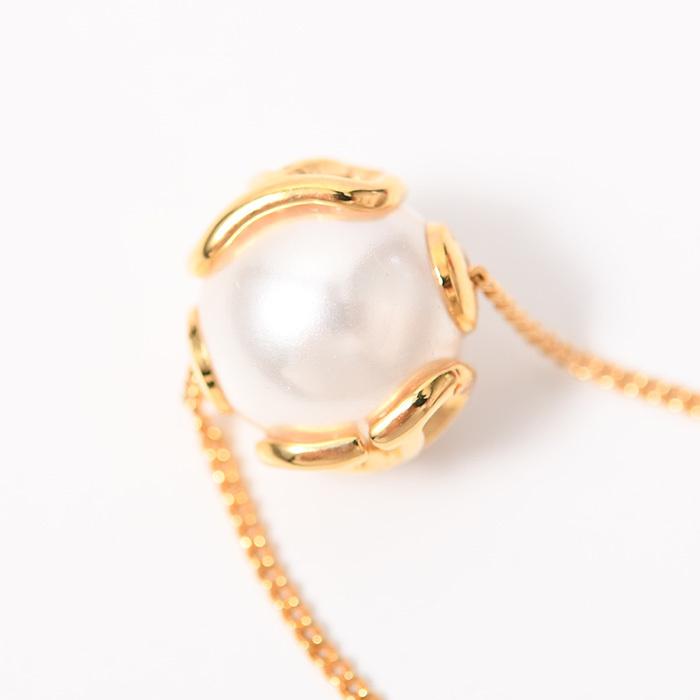 ヴァレンティノ　ブレスレット　Vロゴ　パール付き　レディース ヴァレンティノ ブレスレット Vロゴ パール付き レディース 楽天市場