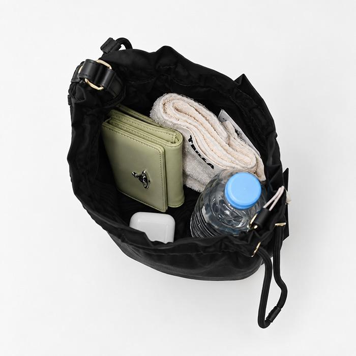 【美品】Vivienne Westwood ショルダーバッグ オーブ 巾着付き Vivienne Westwood（ヴィヴィアンウエストウッド） 巾着 ショルダー
