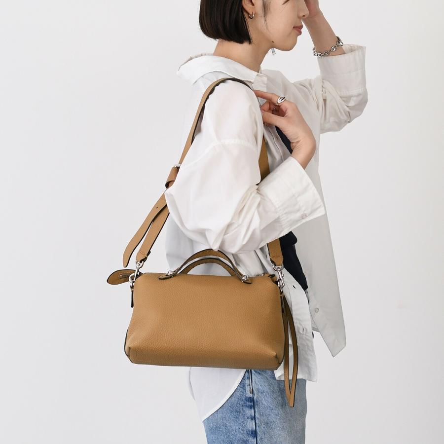 フェンディ - ベージュ スエード×レザー ピーカブー ISeeU スモール レザー ベージュ | Fendi