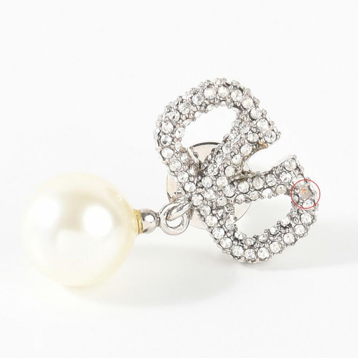 送料関税込みVALENTINOシグネチャーエンベリッシュド イヤリング