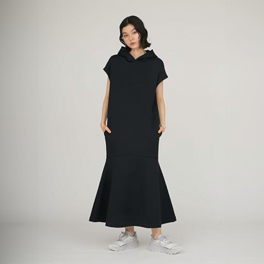 emmi yoga（エミヨガ） エミ ウェア ロゴフーディーワンピース