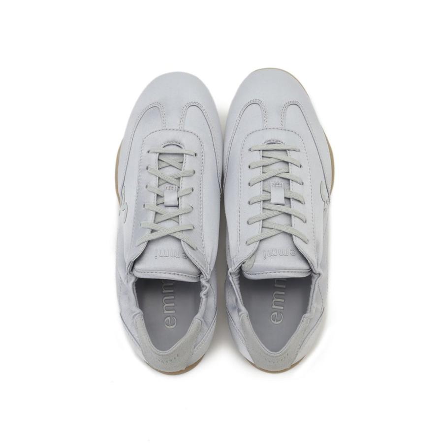 emmi yoga（エミヨガ） SALE40%OFF エミ ウェア サテンスニーカー