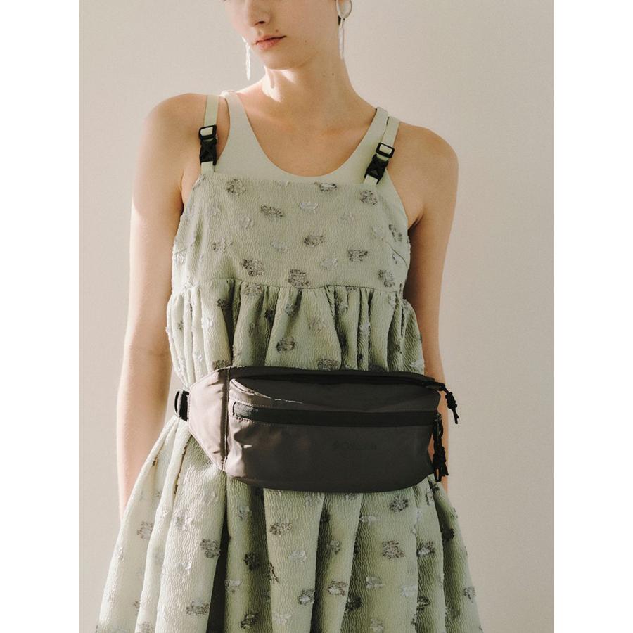新品　emmi yog aエミヨガ　ヨガウェア　吸水速乾　ピンクベージュ　M emmi yoga（エミヨガ） SALE30%OFF エミ ヨガ サステナレッチブラ