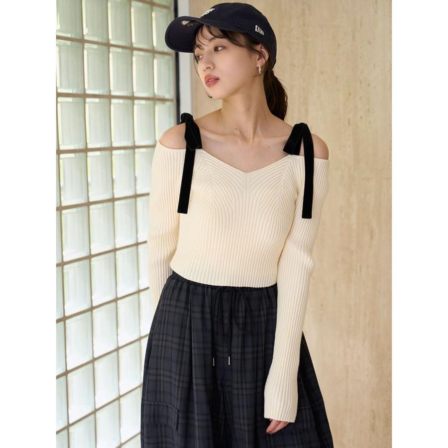 ☆限定価格☆ SNIDEL ショルダーリボンオフショルニットプルオーバー 新作 ショルダーリボンオフショルニットプルオーバー(ニット