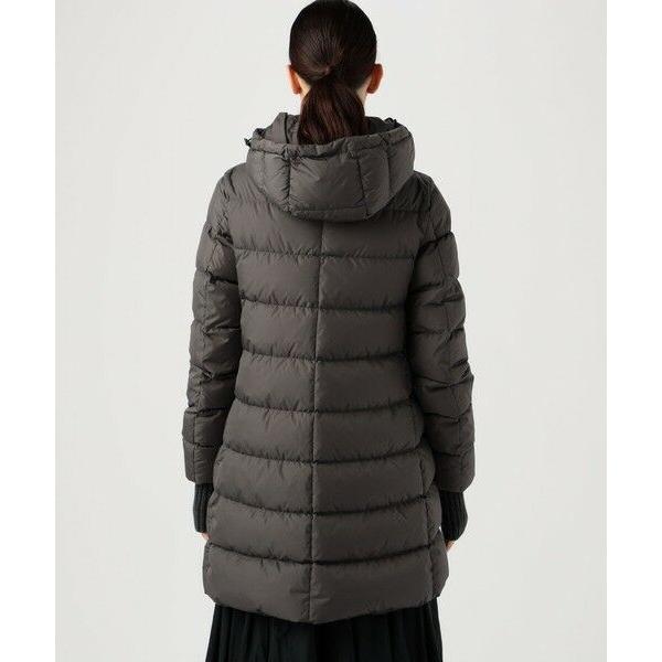 《送料込》 TOMORROWLAND / トゥモローランド 【別注】HERNO×TOMORROWLAND ダウンコート 【NAN2328209510】(84095円)