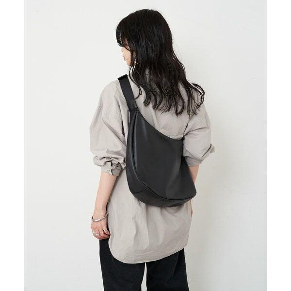 russet / ラシット ソフトレザーラウンドビッグショルダーバッグの画像