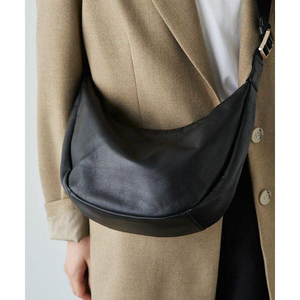 russet / ラシット ソフトレザーラウンドショルダーバッグの画像