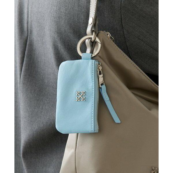 russet（ラシット） カラビナ付き ソフトレザーマルチケース