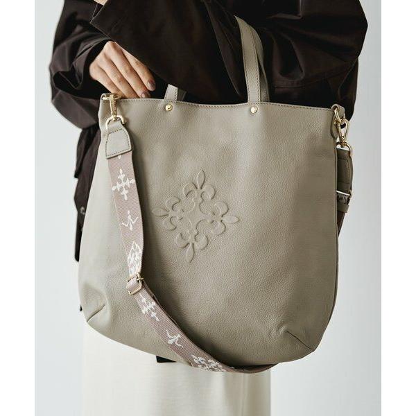 russet（ラシット） スリム2WAYトートバッグ <エンボスモノグラム