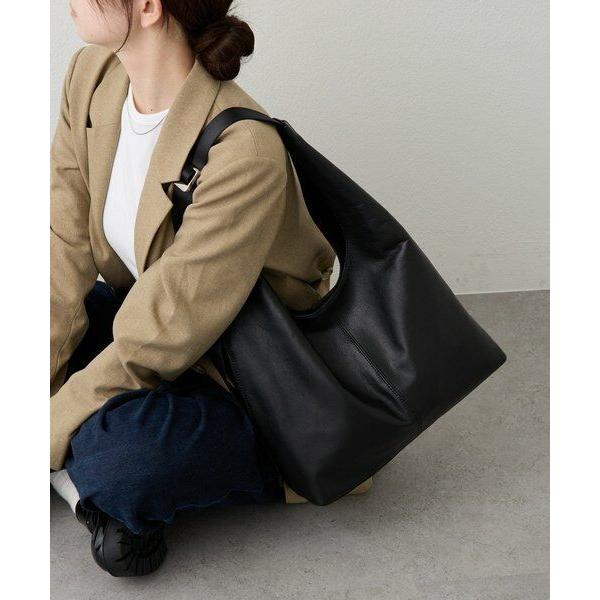russet / ラシット レザーホーボーバッグ Lの画像