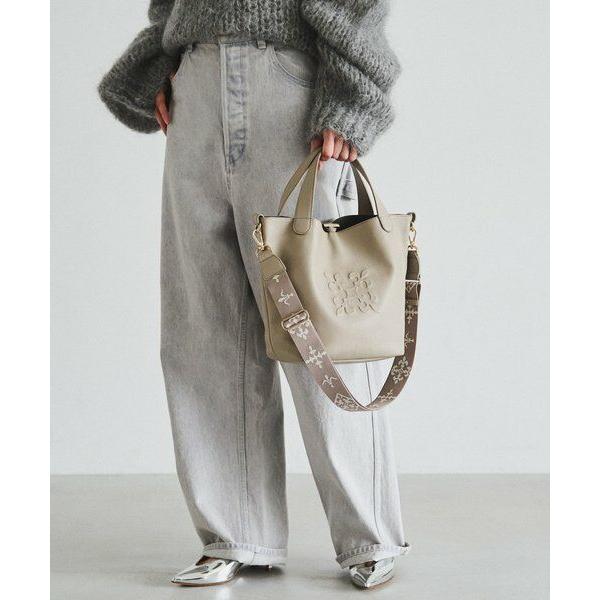 russet / ラシット エンボスモノグラム2WAYタウントートバッグの画像
