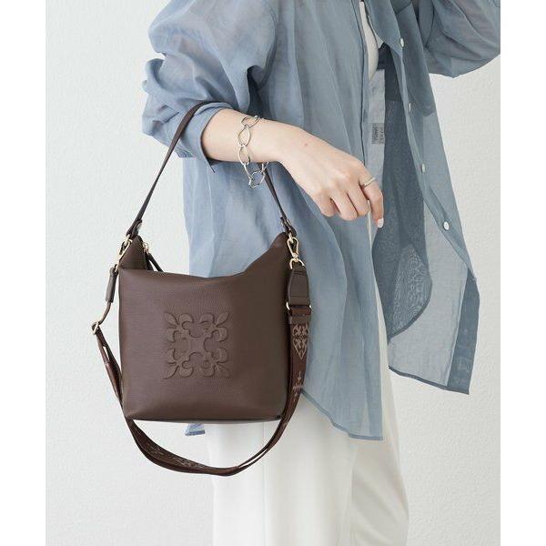 russet / ラシット 《WEB限定》スタンダードミニショルダーバッグ <エンボスモノグラム>の画像