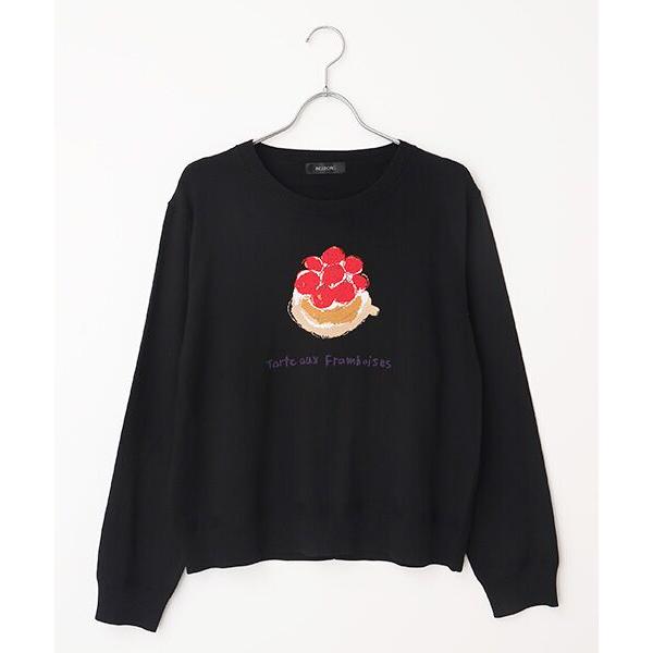 いちごみるくです！INGEBORG ブラック ロゴ入りニットセーター