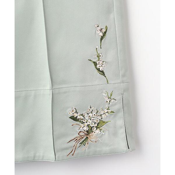 INGEBORG / インゲボルグ コットンツイルすずらん刺繍パンツの画像