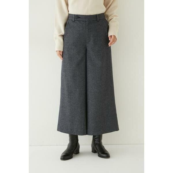 human woman（ヒューマンウーマン） ◇セミ梳毛ツイルパンツ