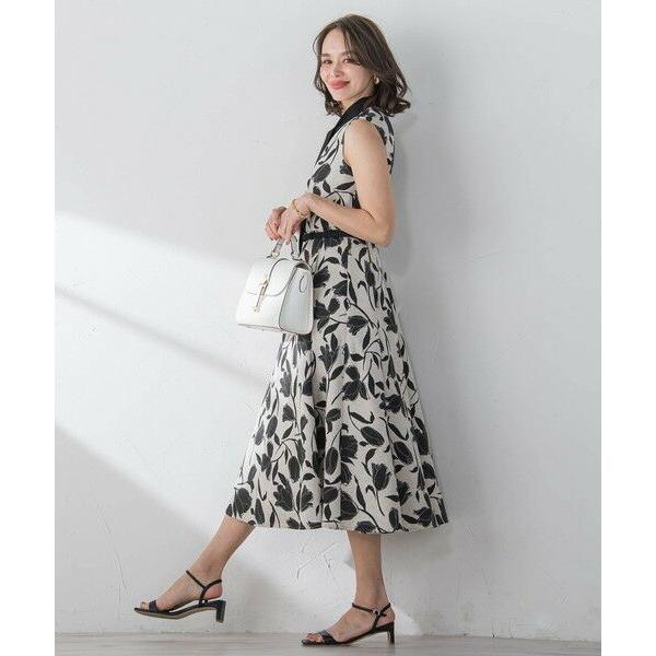 Viaggio Blu（ビアッジョブルー） リネンライクチューリッププリント