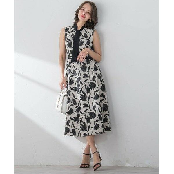 Viaggio Blu（ビアッジョブルー） リネンライクチューリッププリント