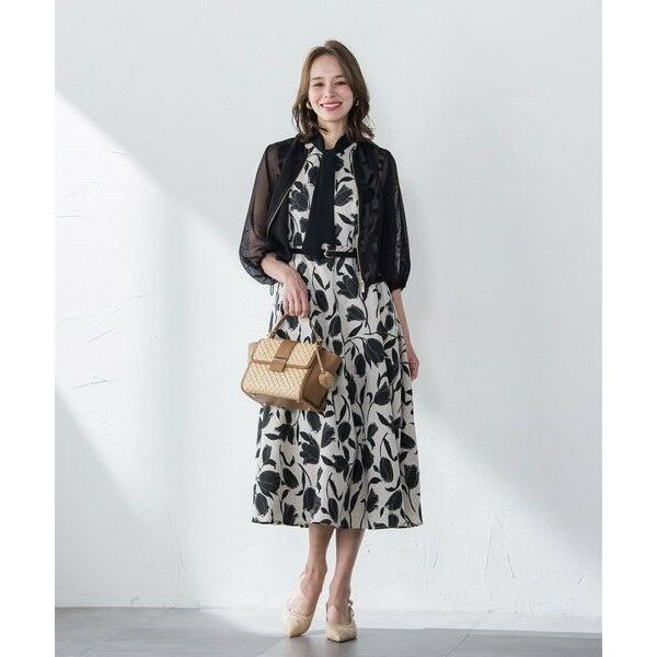 Viaggio Blu（ビアッジョブルー） リネンライクチューリッププリント