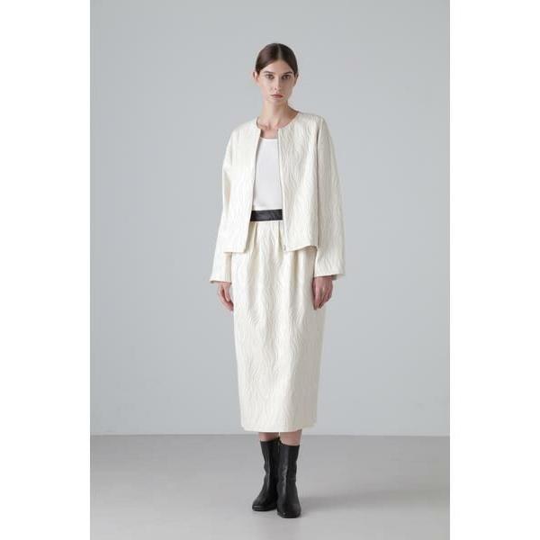 ADORE（アドーア） ウェービーフローティングジャガードスカート