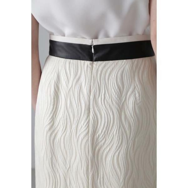 ADORE（アドーア） ウェービーフローティングジャガードスカート