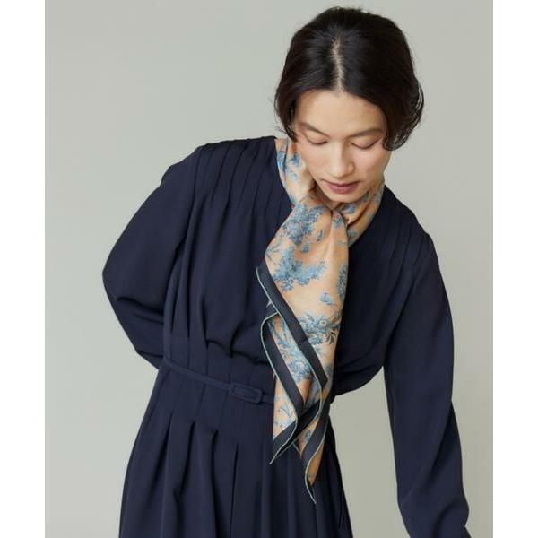 INED / イネド Classical Dahlia Scarfスカーフ《Tapis Noir》_4