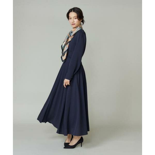 INED / イネド Classical Dahlia Scarfスカーフ《Tapis Noir》_6