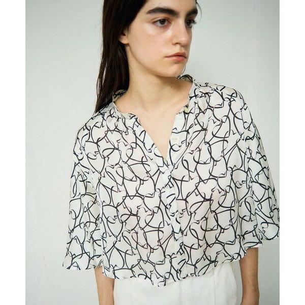 ★☆完売品 GRACE CONTINENTAL　ラインハートケープブラウス☆★ 完売品 GRACE CONTINENTAL ラインハートケープブラウス - メルカリ