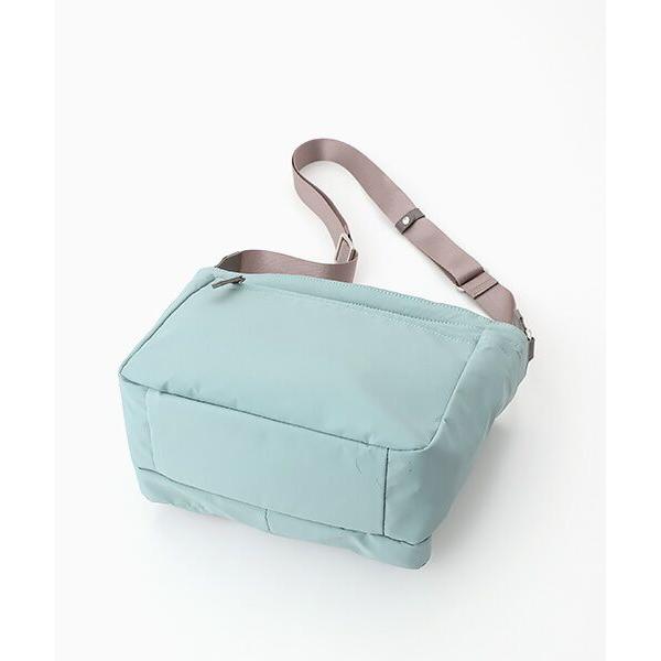 Y'SACCS（イザック） ダブルタブ トラベルショルダーバッグ