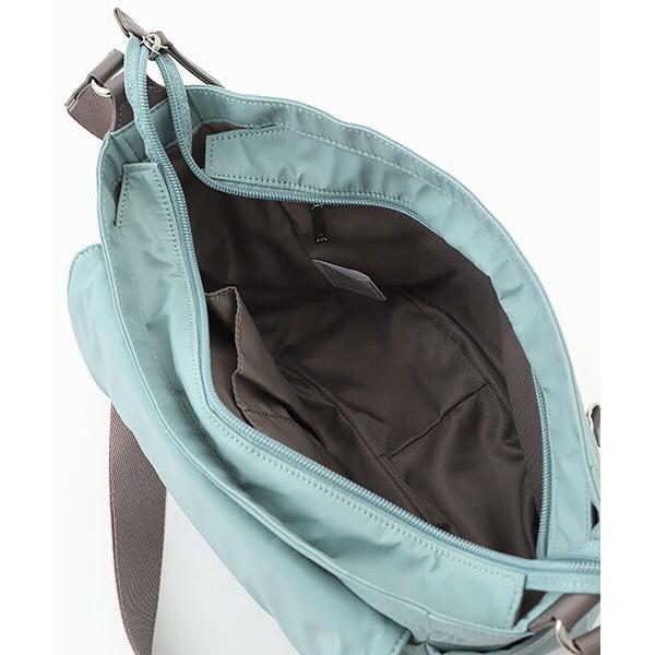 Y'SACCS（イザック） ダブルタブ トラベルショルダーバッグ