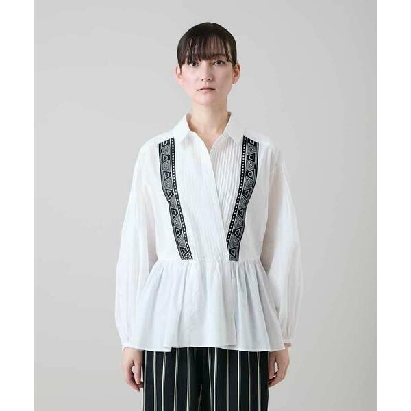 HIROKO KOSHINO / ヒロココシノ 刺繍アクセントカシュクールブラウス/洗えるの画像