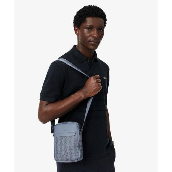 未使用級　ラコステ　ザ ブレンド　モノグラムバーティカル　ショルダーバッグ LACOSTE（ラコステ） ザ ブレンド モノグラムバーティカルショルダー