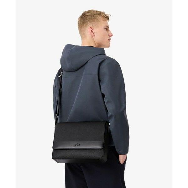 LACOSTE / ラコステ シャンタコ レザー メッセンジャーバッグの画像